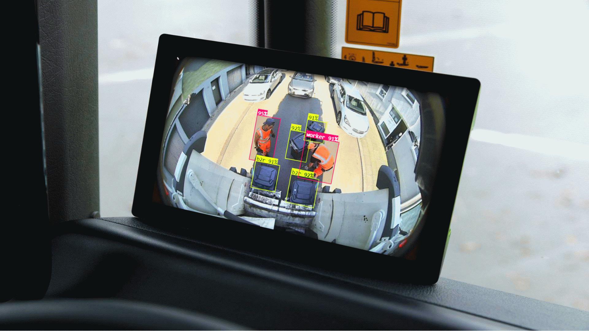 KI-gestützte Sicherheitskonzepte für Kommunalfahrzeuge zur Unfallprävention beim Rückwärtsfahren und in weiteren kritischen Fahrsituationen