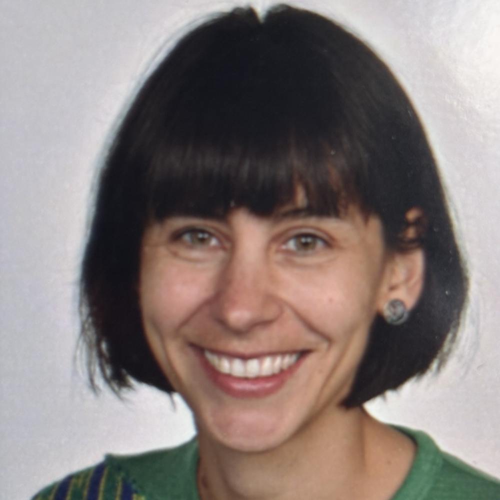 Dr. Leonie Guerrero Lara