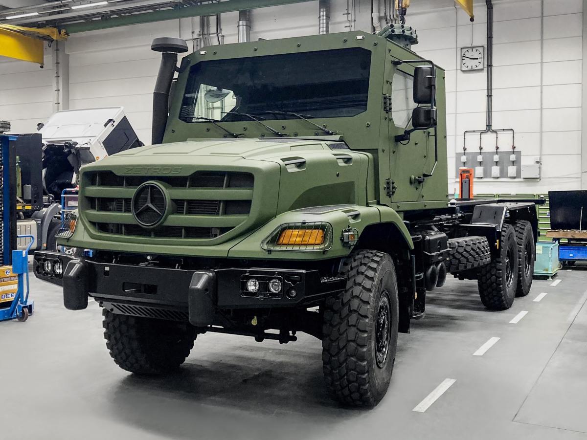 Mercedes-Benz Special Trucks stattet Fahrzeuge mit gepanzerter Fahrerkabine ab Werk aus