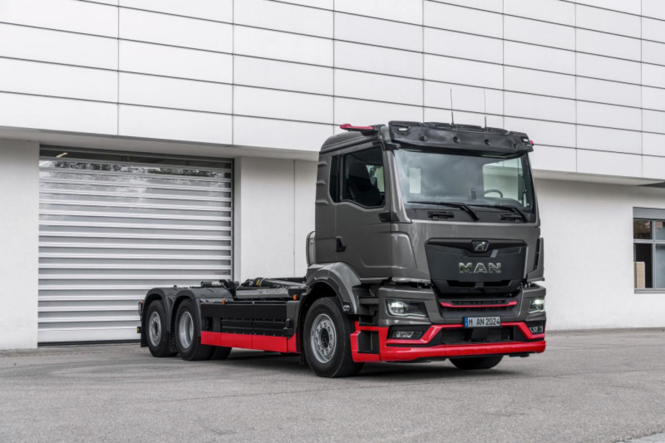 Premiere zur IFAT: MAN erweitert eTruck-Portfolio deutlich