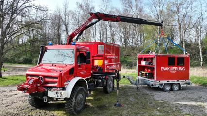 26 multifunktionale Unimog mit Kran heben hessischen Bevölkerungsschutz auf neues Level - Image