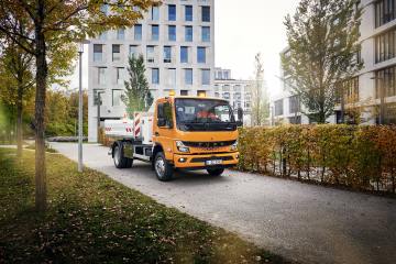 Next Generation eCanter auf der GaLaBau 2024: FUSO zeigt Elektromobilitätslösungen für vielfältige Aufgaben im Garten- und Landschaftsbau